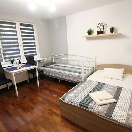 Apartamenty Varsovie Twarda City Exterior photo