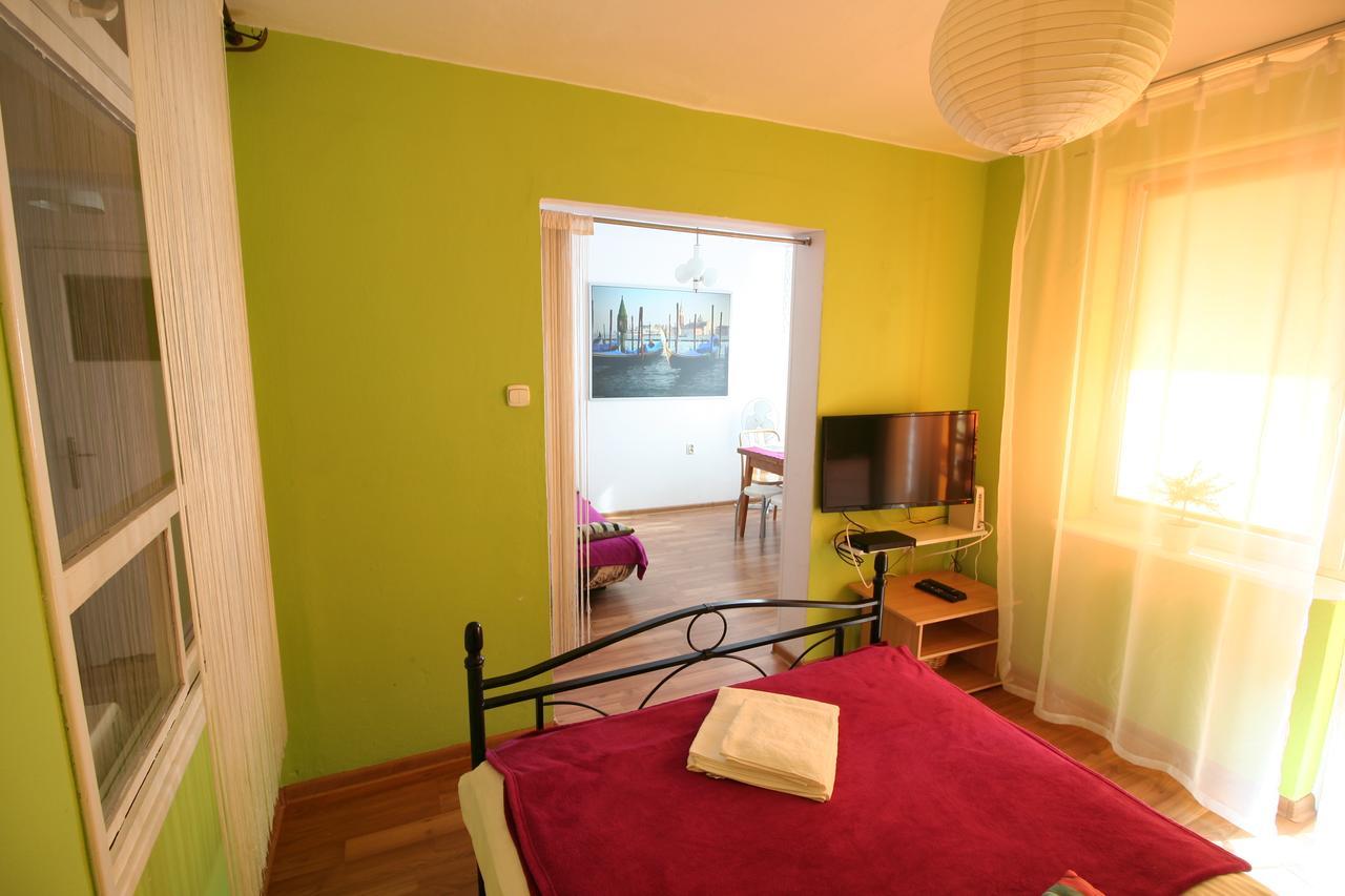 Apartamenty Varsovie Twarda City Exterior photo