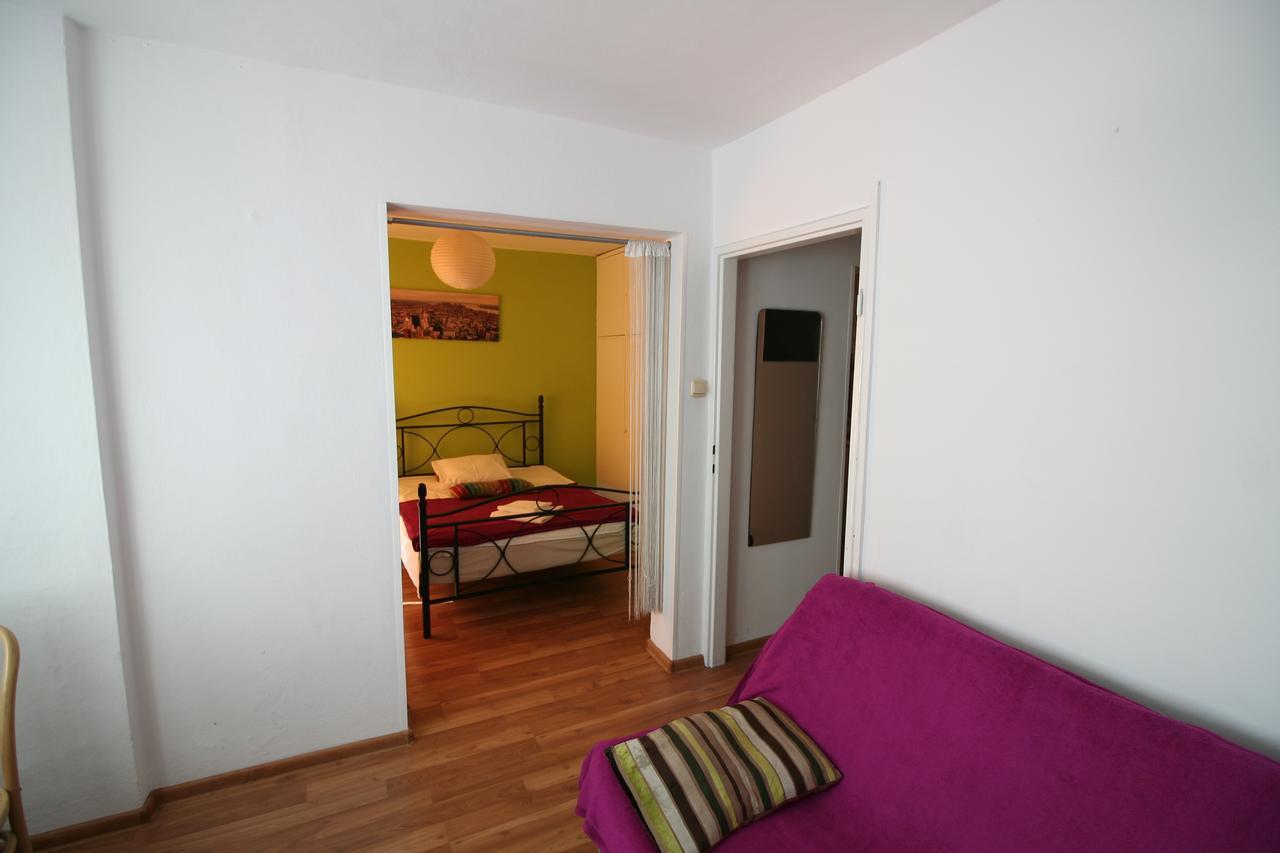 Apartamenty Varsovie Twarda City Exterior photo