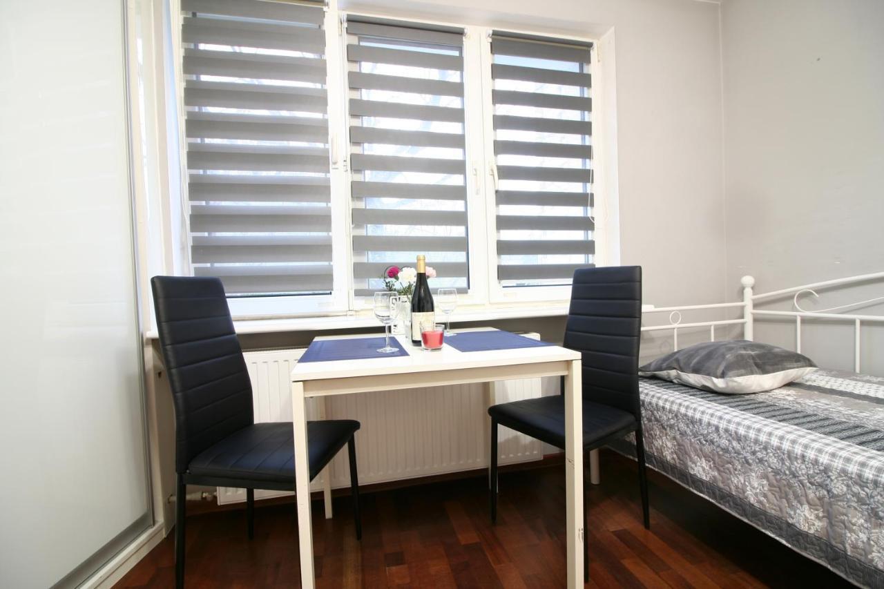 Apartamenty Varsovie Twarda City Exterior photo