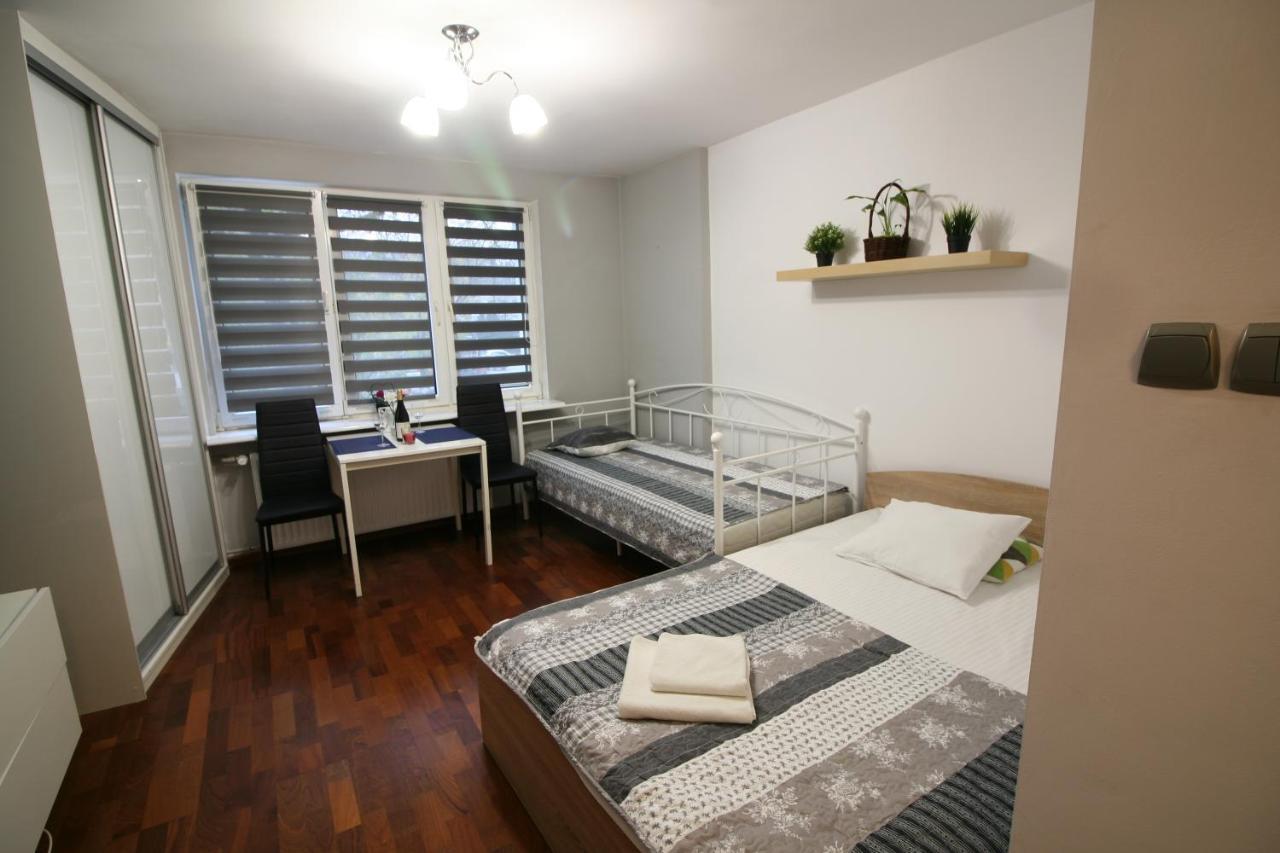 Apartamenty Varsovie Twarda City Exterior photo